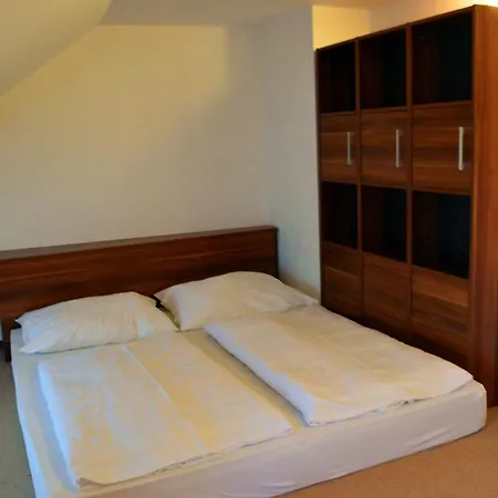 G4 V Tatranskej štrbe - Apartmánový Dom Golem Tatranská Štrba