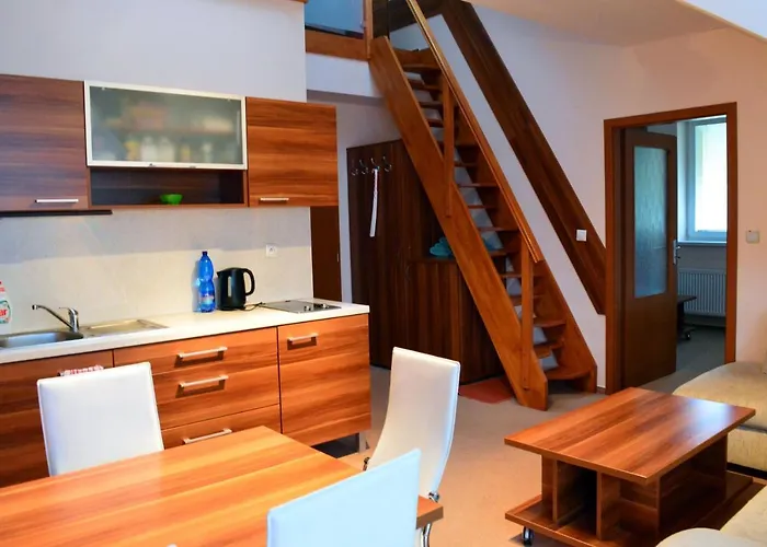 G4 V Tatranskej Strbe - Apartmanovy Dom Golem *